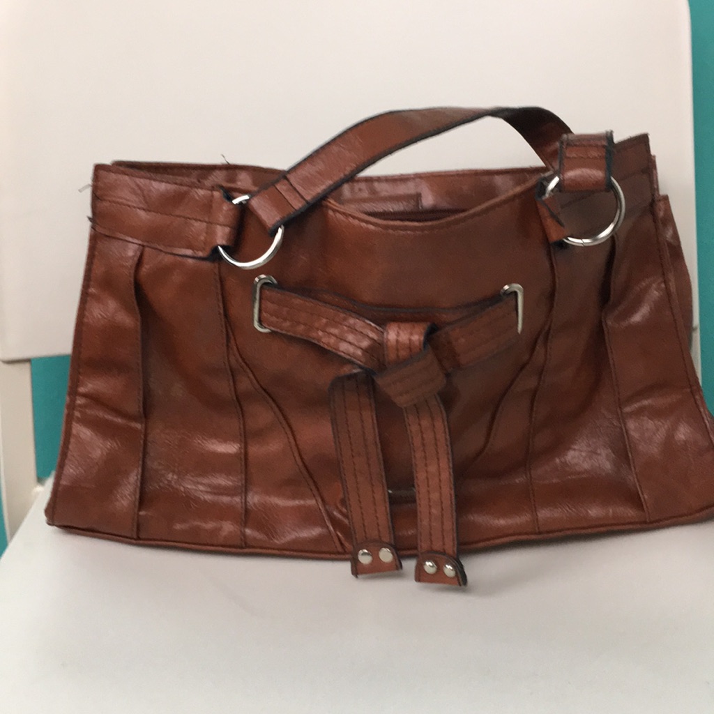Gloria Vanderbilt Leather (Vegan) Camel Purse